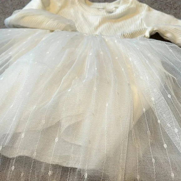 White tulle skirted dress, toddler, 18 months. NWOT. - Picture 5 of 5
